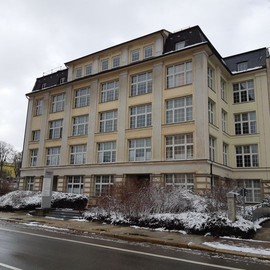 Produktions- oder Verwaltungsgebäude einer Fabrik und Hofgebäude Zwickauer Straße 58