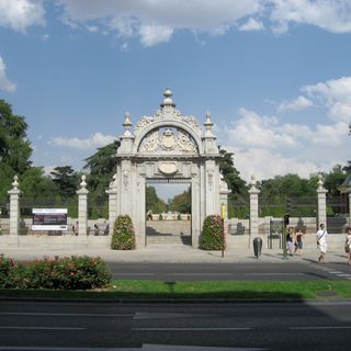 Puerta de Felipe IV del Retiro