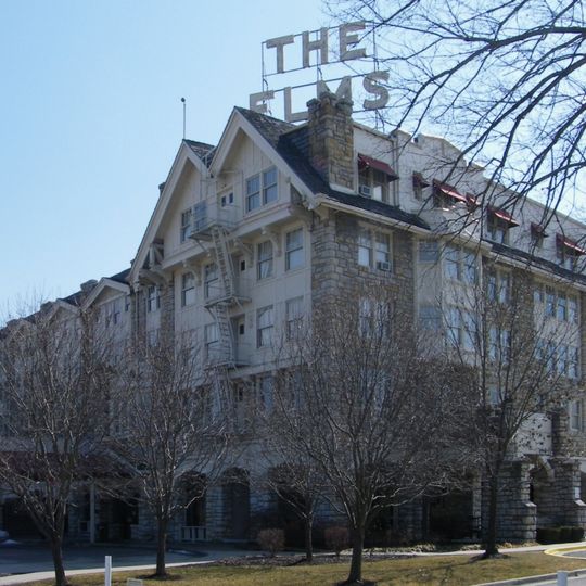 Elms Hotel