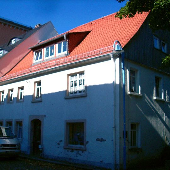 Wohnhaus in halboffener Bebauung Ziegenbalgstraße 3