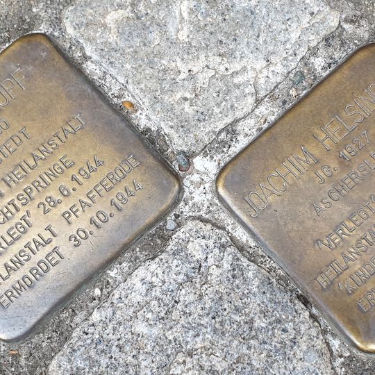 Stolperstein en memoria de lda Hartkopf