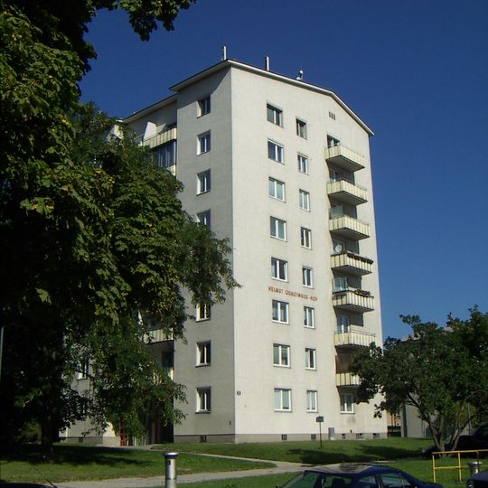 Helmut-Qualtinger-Hof