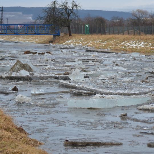 Most přes Olšavu k vodárně v Těšově