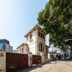 Imóvel à Avenida Álvares Cabral, nº 534
