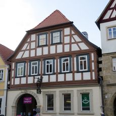 Wohn- und Geschäftshaus