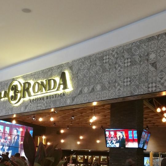Mundo E