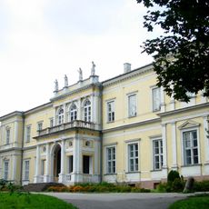 Wielopolski Palace in Chroberz