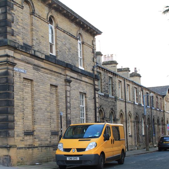 1-6, Higher School Street