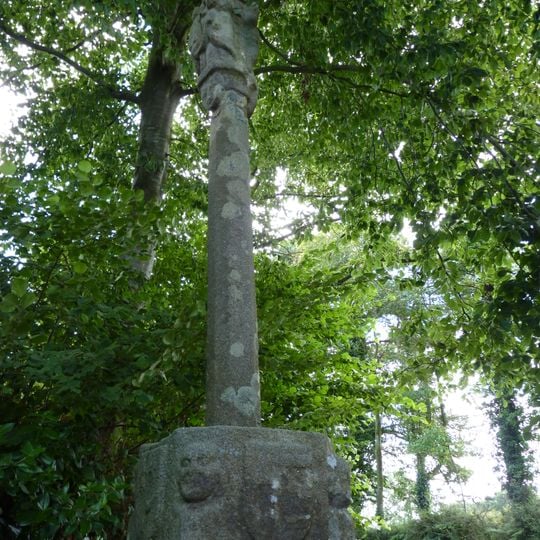 Croix Saint-Yves à Boqueho
