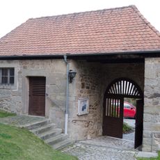 Torhaus Kirchenring 9 in Bindlach (D-4-72-119-16#2)