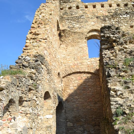 Hrad Divín, Divínsky hrad, veža