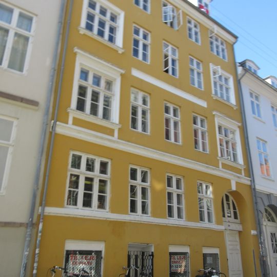 Kompagnistræde 24