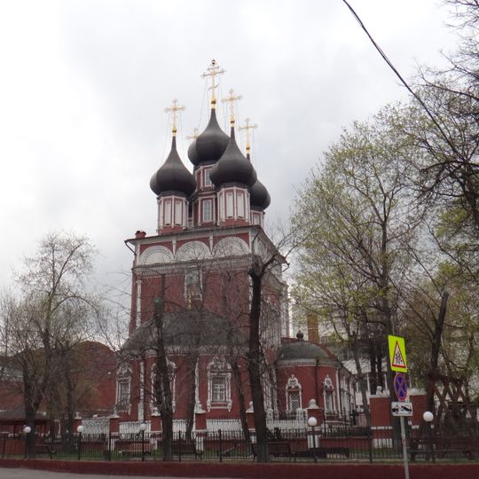 Ограда с воротами