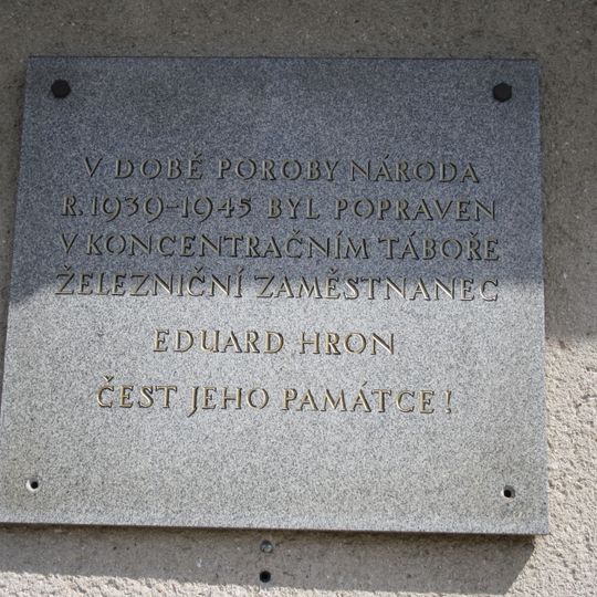 Pamětní deska Eduarda Hrona