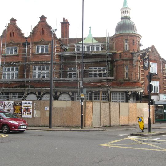 Leslie Arms Public House