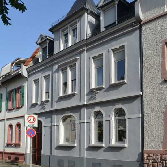 Von-Behring-Straße 122