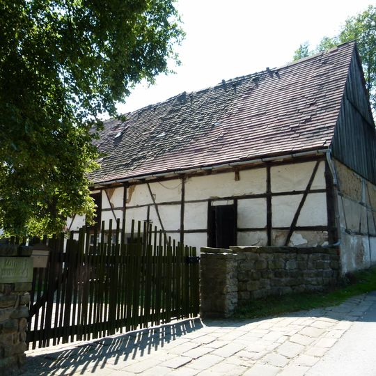 Zweiseithof mit Wohnstallhaus und Scheune Teichweg 6