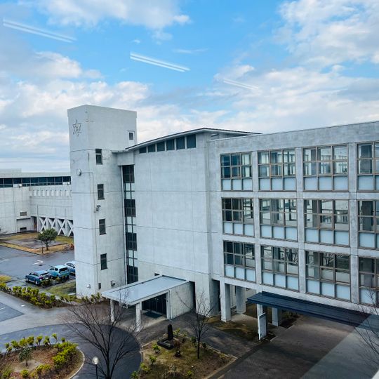新潟県立三条高等学校