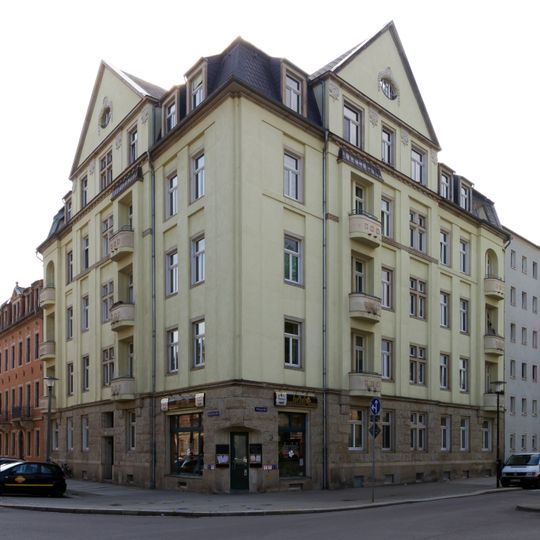 Rosa-Menzer-Straße 19