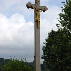 Kříž v Sychrově ulici pod poutním kostelem na Zelené Hoře