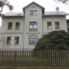 Mietvilla mit Garten Zwickauer Straße 383