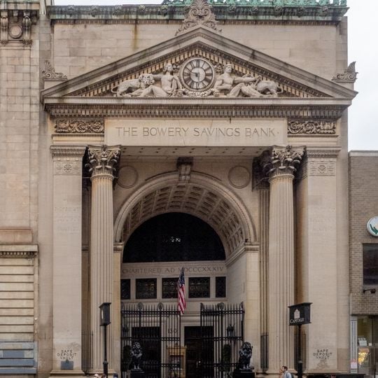 Edificio del Banco ahorro de Bowery