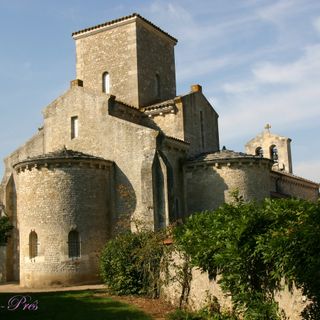 Église de la Très-Sainte-Trinité de Germigny-des-Prés