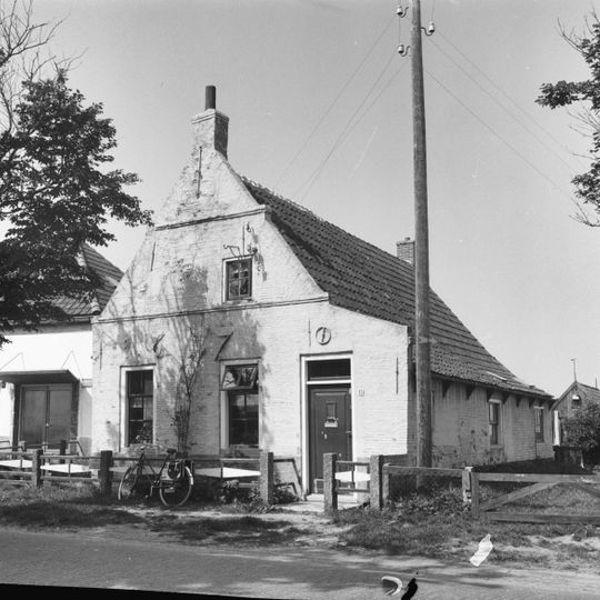 Zuiderlaan 13, Hollum