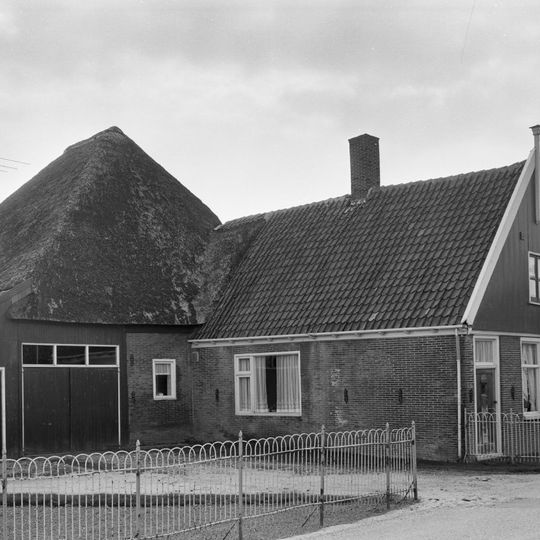 Hemmerbuurt 93, Hem