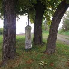 Kříž západně od Kanice