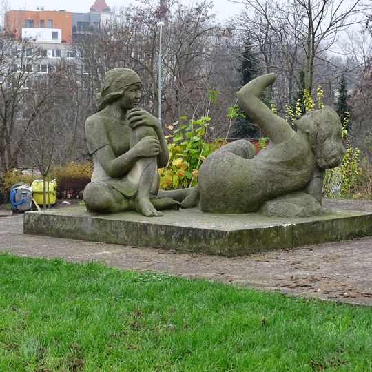 Ženy s jablky a banány