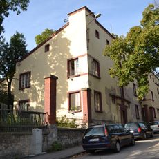 Kolónia Krajinské domky, dom bytový