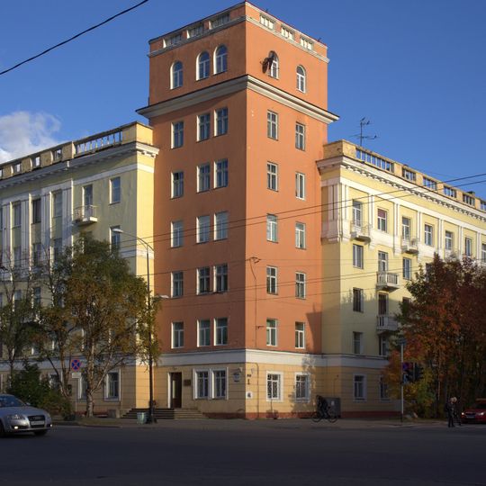 Дом Главсевморпути, в котором в 1933-1936 гг. останавливался исследователь Арктики Шмидт Отто Юльевич