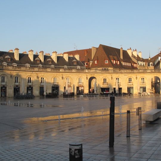 Immeuble, 4 place de la Libération