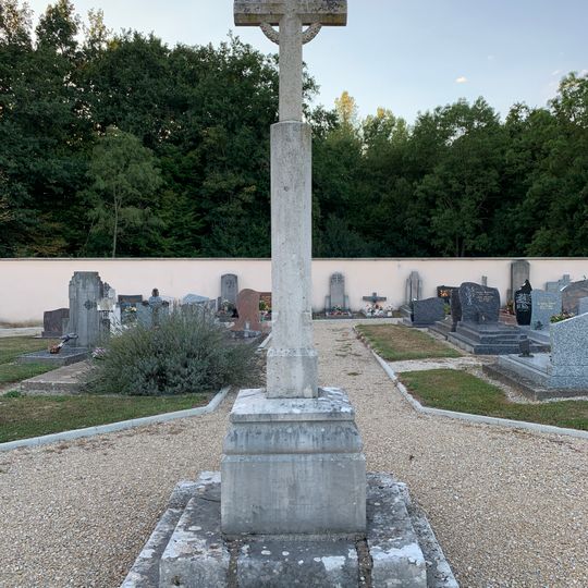 Cemetery cross of Saint-Germain-sur-Renon