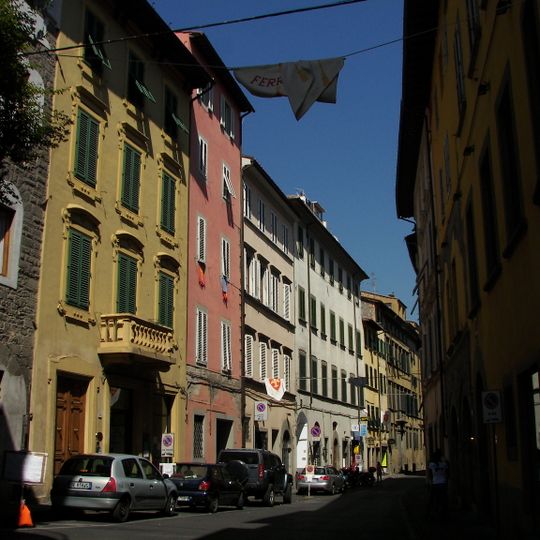 Via Cairoli