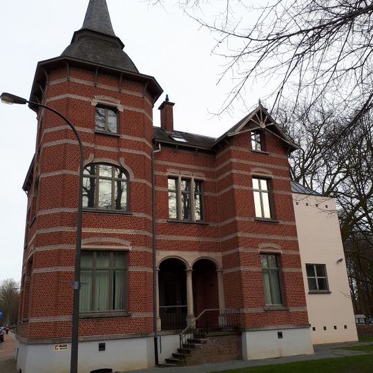 Villa Van de Poel