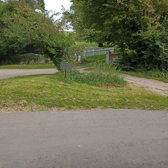 Lodge To North West Of Alwick Court