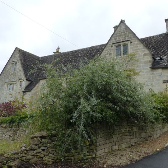 Wragg Castle Farmhouse and stables
