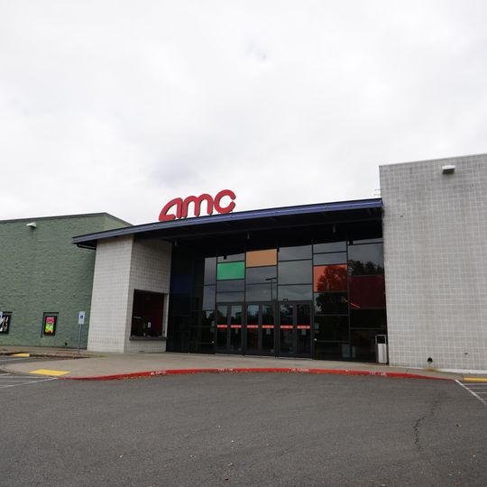 AMC CLASSIC Mill Plain 8