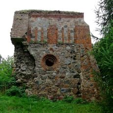 Ruina kościoła cmentarnego