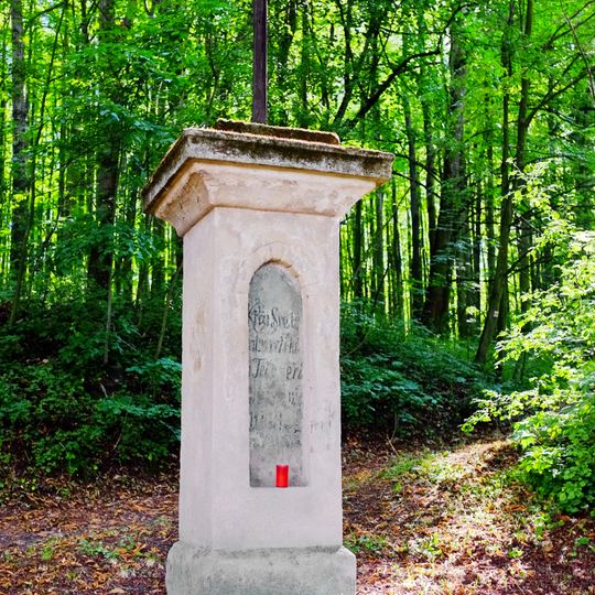 Kříž u cesty ke kapli Božího hrobu