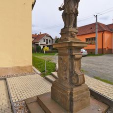 Statue