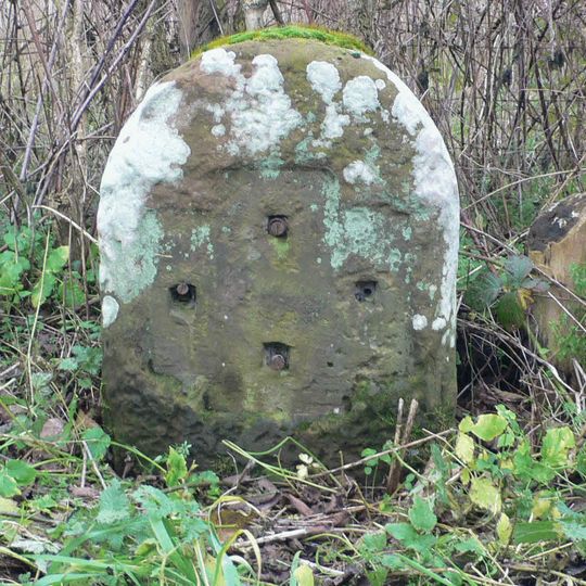 Milestone, Peacock Farm at SO8020869152