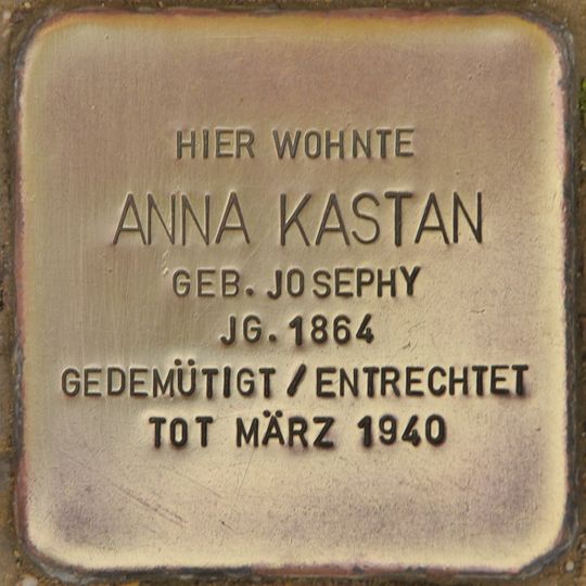 Stolperstein en memoria de Anna Kastan