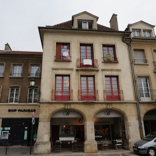 Maison, 5 place Duroc