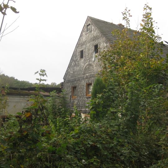 Häuslerhaus und Scheune Wasserstraße 8