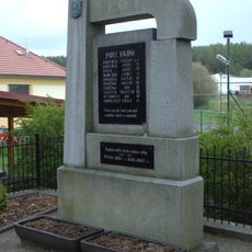 Pomník padlým v Olšanech