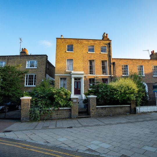 22, Stockwell Green Sw9