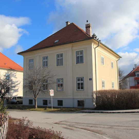 Arbeiter-/Angestelltenwohnhaus